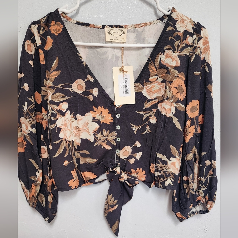 Floral Tie-Front Blouse